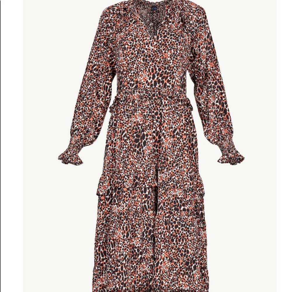 Scoop Brand Tiered Midi Dress. This Fabric Weight hangs well!